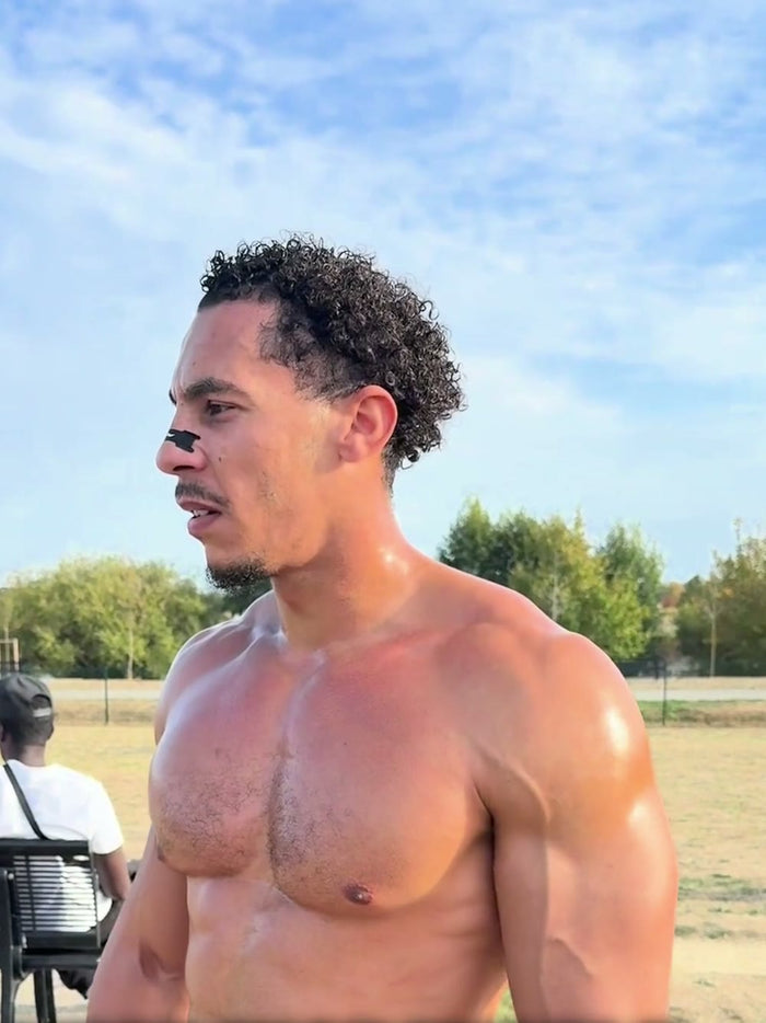 Dylan, street workout, porte une bande nasale Oxyzène